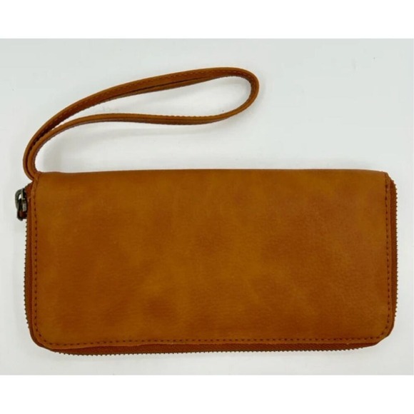 Free People Distressed Vegan Leather Wallet NWT - Picture 4 of 11